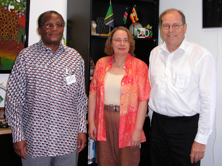 Iseewanga Indong-Imbanda,
Gertrud Kanu, Hartwig Fischer